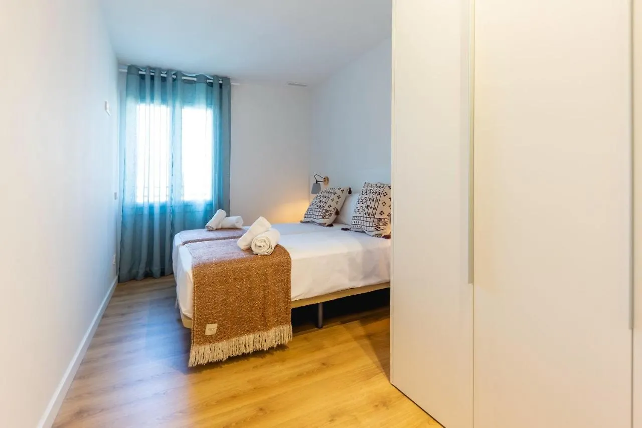 Bravissimo Tarla, 2-Bedroom Apartment 지로나 0*,  스페인