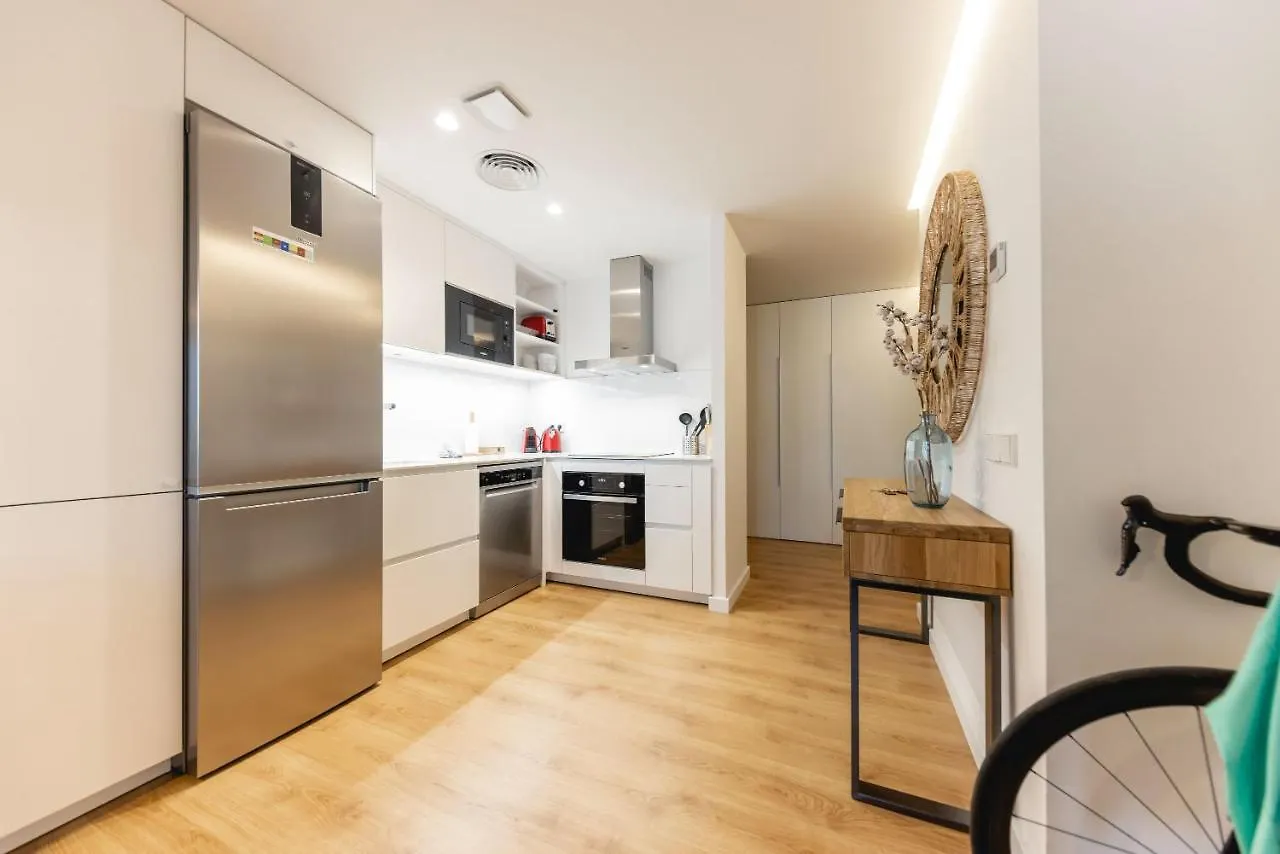 Bravissimo Tarla, 2-Bedroom Apartment 지로나