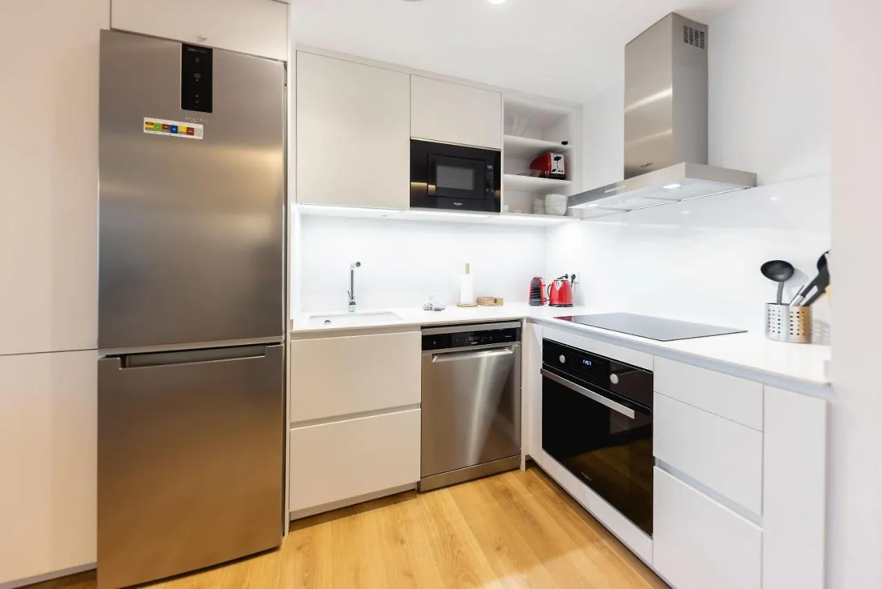 Bravissimo Tarla, 2-Bedroom Apartment 지로나 0*,