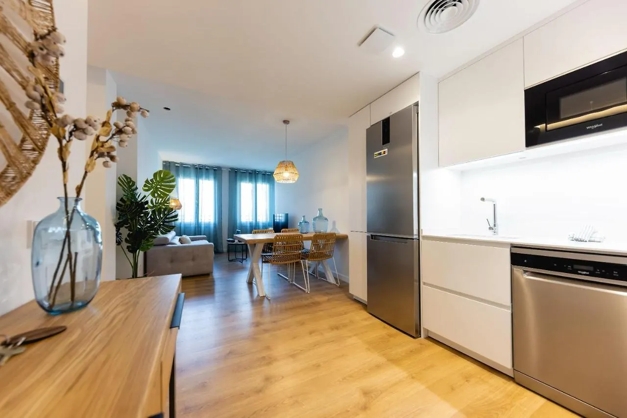 Bravissimo Tarla, 2-Bedroom Apartment 지로나