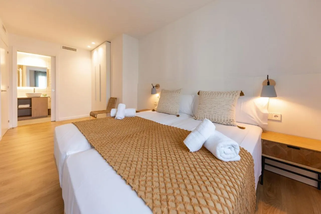 Bravissimo Tarla, 2-Bedroom Apartment 지로나